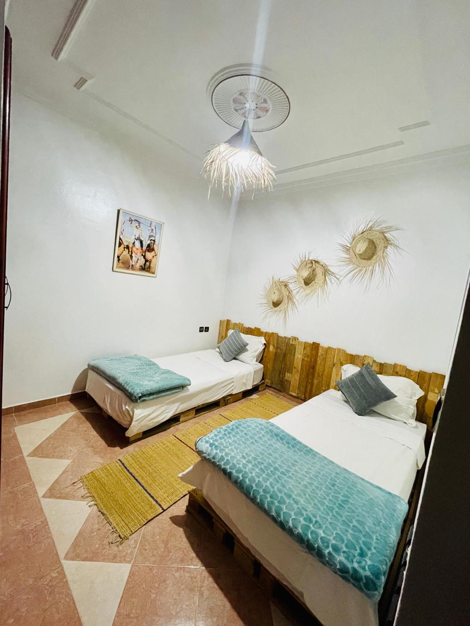 Tamraght White Hostel Exterior foto